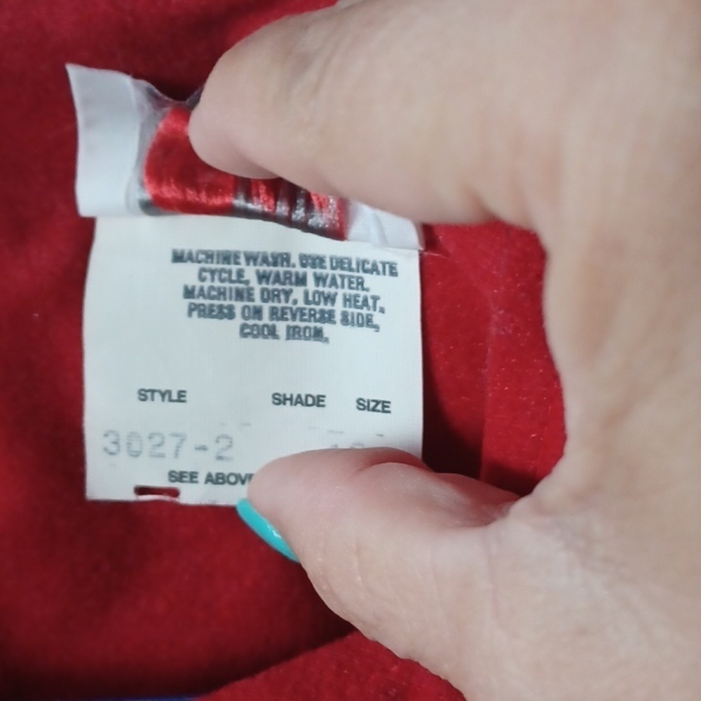 VTG 70s Red Velour Diamond Print Sweatshirt - Picture 6 of 7